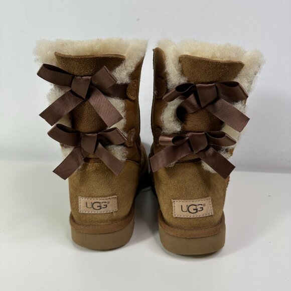 Ugg Bailey Brown Bow Boots Women's Size 7 USA - Picture 7 of 11
